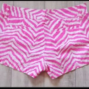Lillly Pulitzer pink and white zebra print size 6